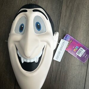 Hotel Transylvania Dracula Mask